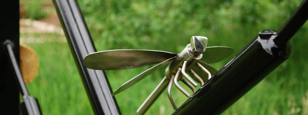 bonnet mascot